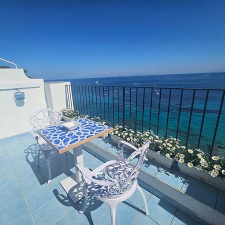 La Bomboniera Apartment Capri Bagian luar foto