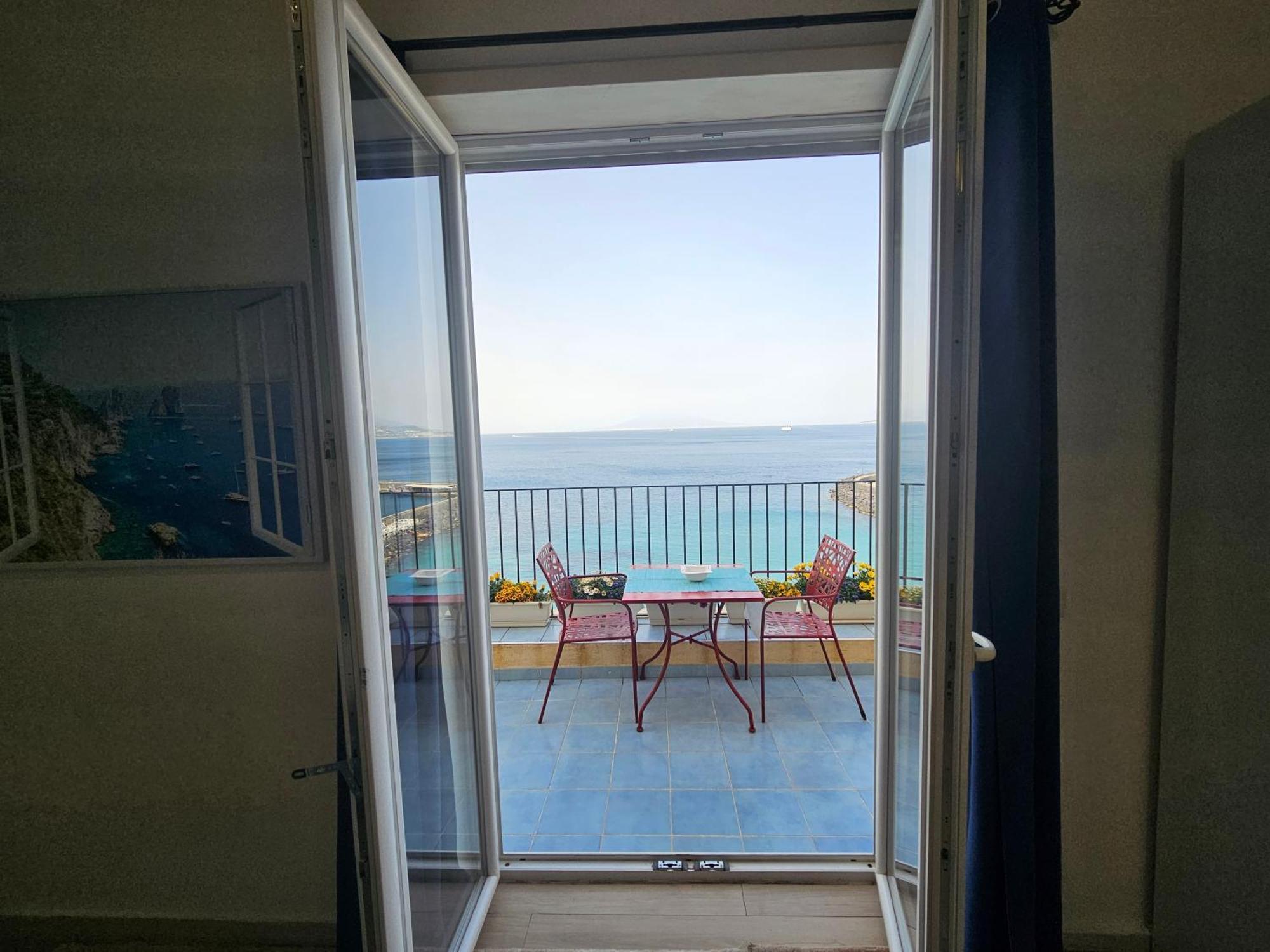 La Bomboniera Apartment Capri Bagian luar foto